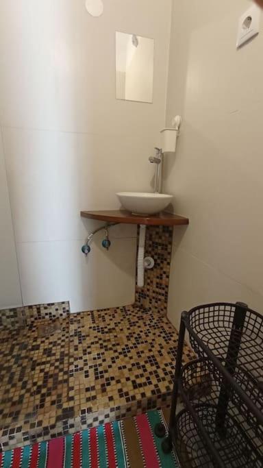 Private Small Studio In Costa De Caparica Exterior foto